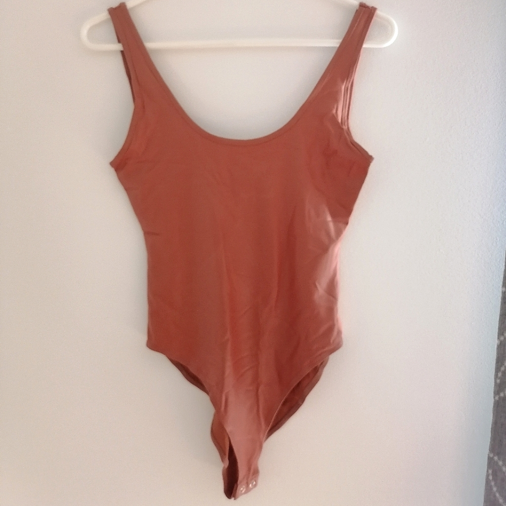 Forever 21 Bodysuit Size Small NWT